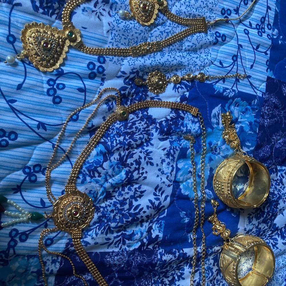 Indian accessory set - Picture 5 of 6